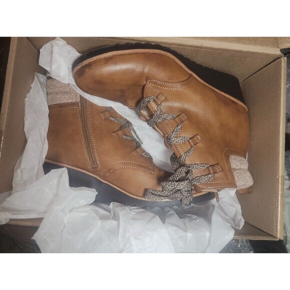 Women Ankle Boots Wedge Tan Leather look Brown Lace-up Life Stride Velocity sz 9 - Picture 2 of 11